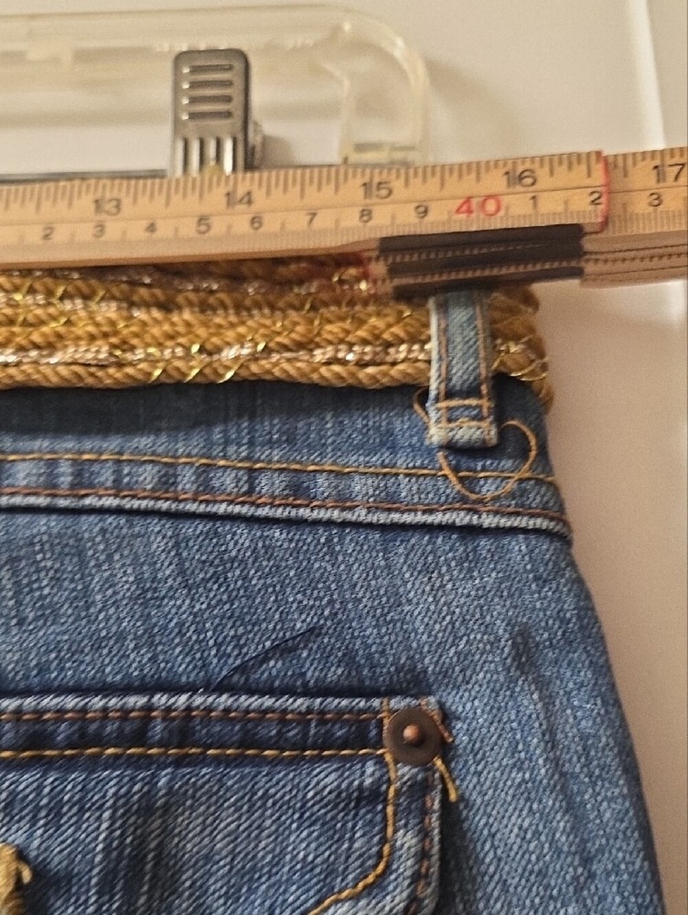 d. jeans Medium Blue Cropped Jeans with Woven Tan Belt Size 8 - Picture 8 of 8
